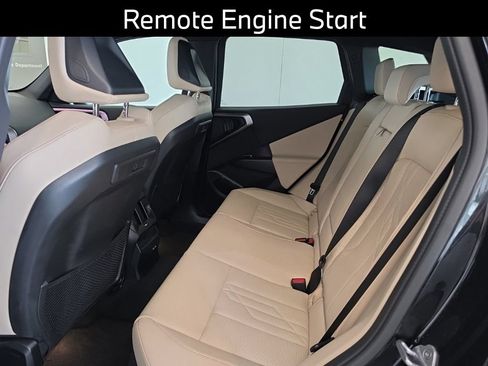 Certified 2025 BMW X3 xDrive30i AWD/4WD image 11