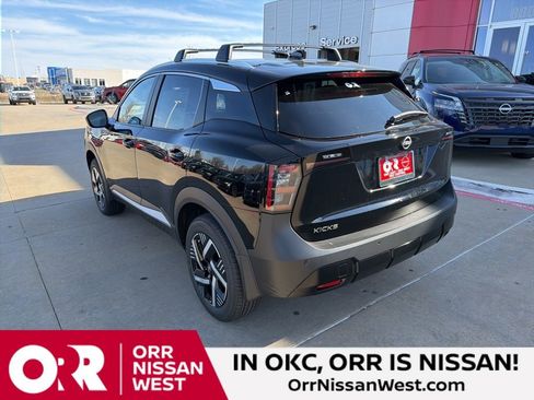 New 2026 Nissan Kicks SV w/ Charging Package image 3