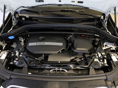 Certified 2025 BMW X1 xDrive28i w/ Technology Package image 39