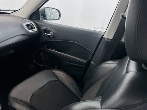 Used 2020 Jeep Compass Latitude image 21