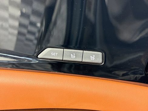 Used 2024 Kia Carnival SX Prestige FWD image 26