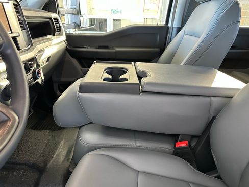 New 2025 Ford F450 XL w/ XL Chrome Package image 21