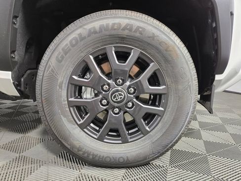 Used 2026 Toyota 4Runner SR5 AWD/4WD image 11