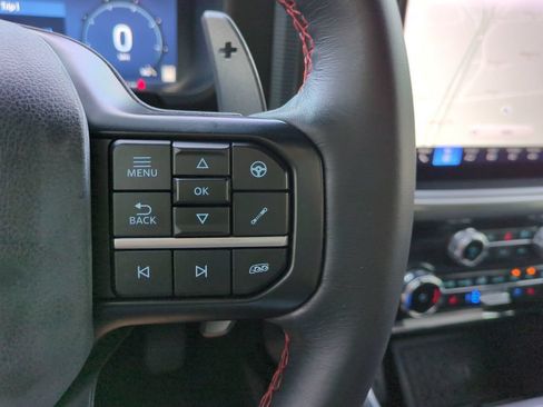 Used 2025 Ford F150 Raptor AWD/4WD image 31