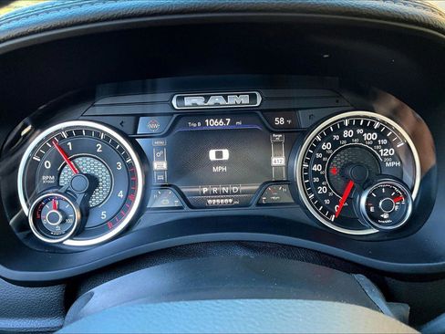 Certified 2022 RAM 2500 Laramie w/ Night Edition image 21