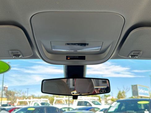 Used 2022 Chevrolet Colorado W/T w/ Custom Special Edition image 25