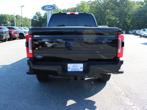 Used 2025 Ford F350 Platinum AWD/4WD image 7