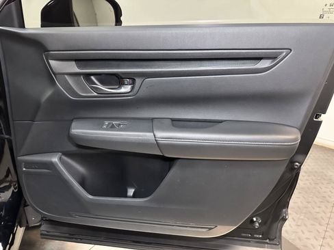 Certified 2025 Honda CR-V EX image 37