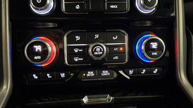 Used 2021 GMC Yukon XL Denali AWD/4WD image 18
