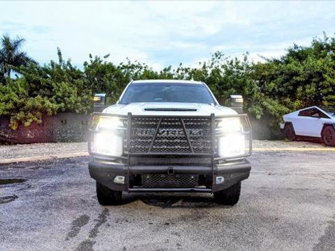 Used 2021 Chevrolet Silverado 2500 LTZ w/ LTZ Texas Edition image 12