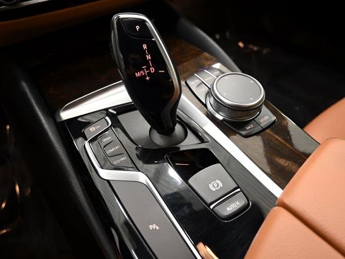 Used 2019 BMW 540i xDrive w/ Convenience Package AWD/4WD image 22