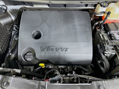 Used 2023 Chevrolet Traverse LT w/ LT Premium Package image 39