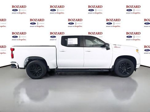 Used 2023 Chevrolet Silverado 1500 RST w/ Z71 Off-Road Package AWD/4WD image 9