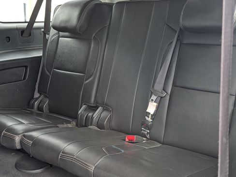 Used 2019 GMC Yukon XL Denali AWD/4WD image 17