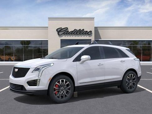 New 2025 Cadillac XT5 Sportv image 2