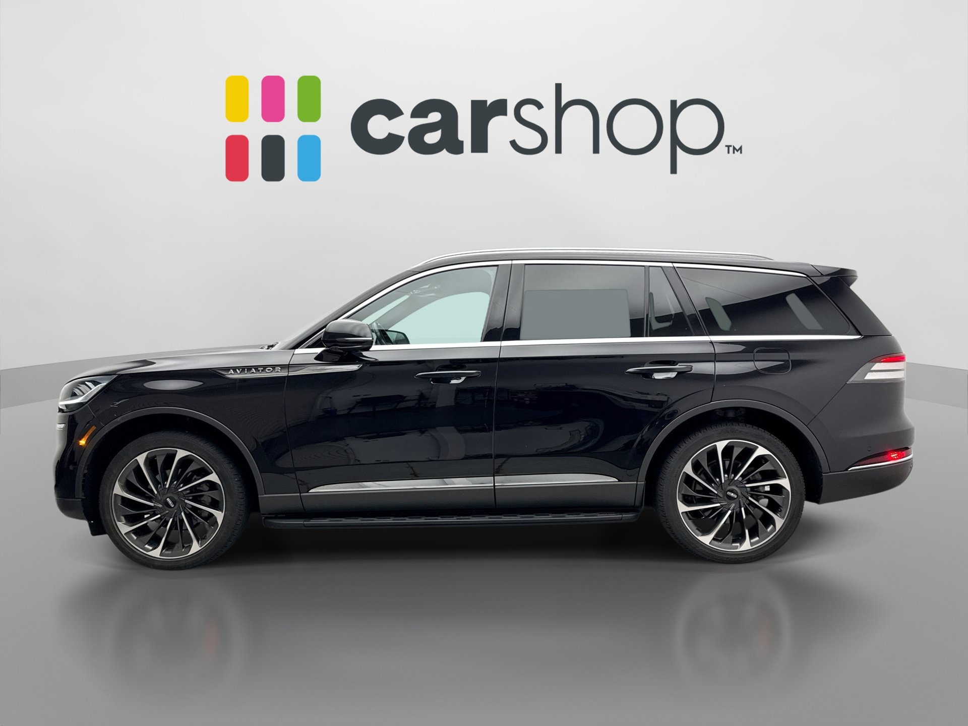 Used 2023 Lincoln Aviator Reserve w/ Equipment Group 201A AWD/4WD image 2