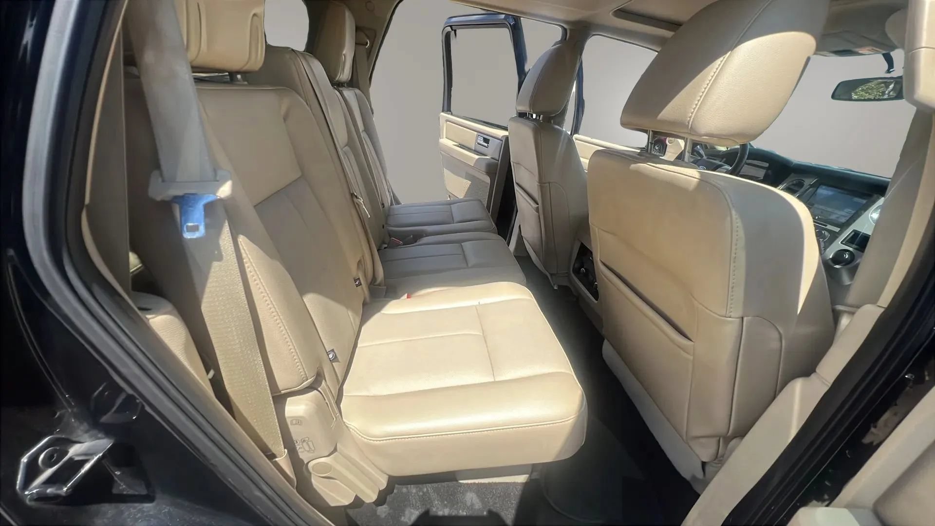 Used 2016 Ford Expedition Limited w/ Equipment Group 301A RWD image 20