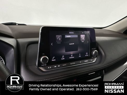 Used 2021 Nissan Rogue SV AWD/4WD image 6