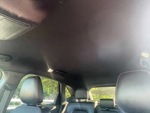 Used 2025 Ford Escape ST-Line FWD image 12
