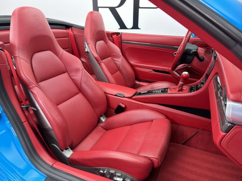Used 2014 Porsche 911 Carrera S image 24