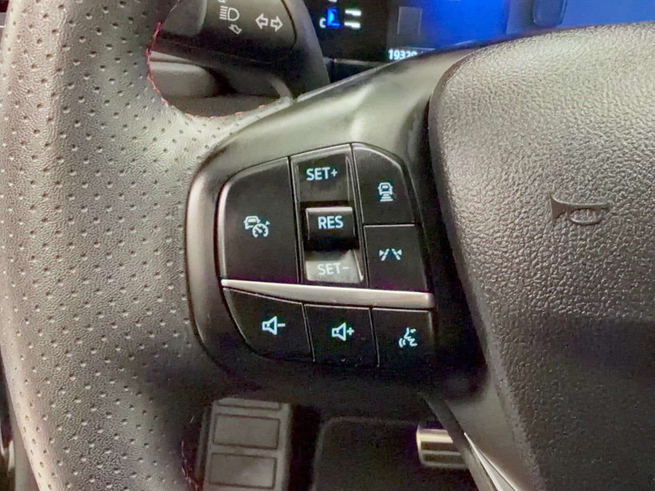 Certified 2023 Ford Escape ST-Line w/ Tech Pack #1 AWD/4WD image 18