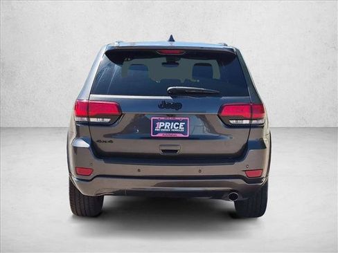 Used 2019 Jeep Grand Cherokee Altitude AWD/4WD image 6