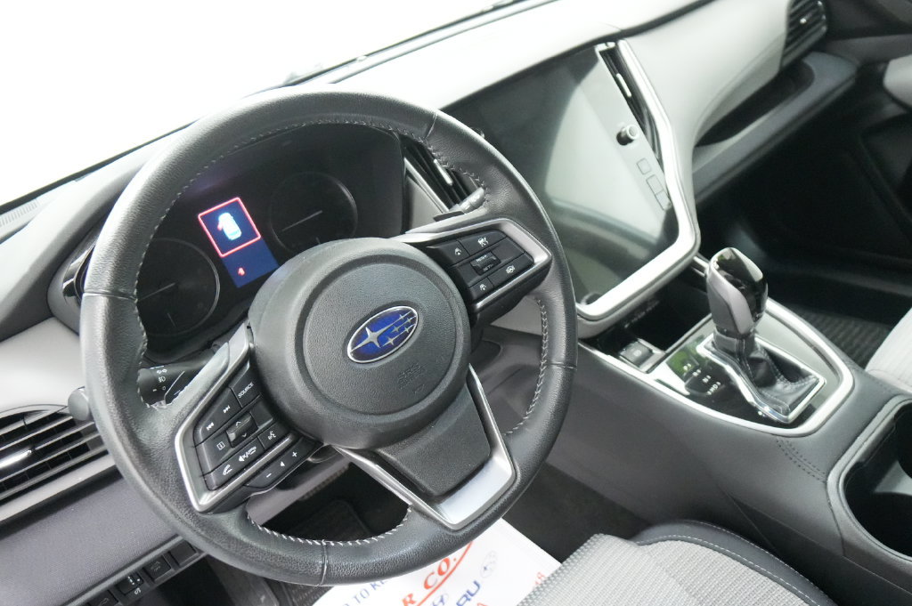Used 2023 Subaru Outback Premium AWD/4WD image 13