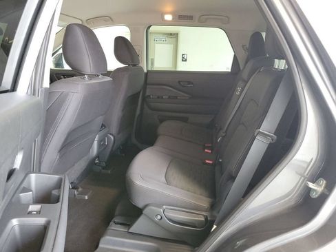 Used 2025 Nissan Pathfinder SV AWD/4WD image 2