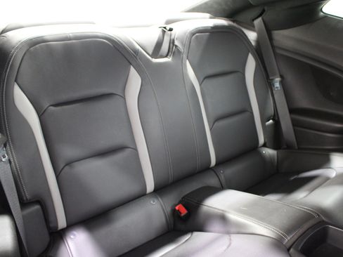 Used 2020 Chevrolet Camaro SS RWD image 24