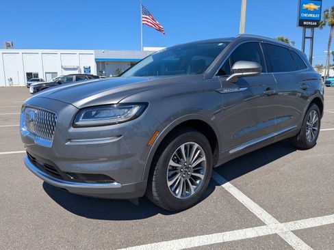 Used 2023 Lincoln Nautilus FWD w/ Premium Package image 8