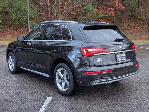 Used 2021 Audi Q5 Premium w/ Convenience Package image 7