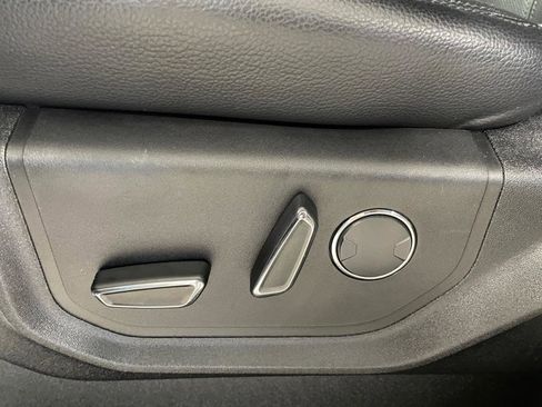 Used 2018 Ford Expedition Limited AWD/4WD image 11