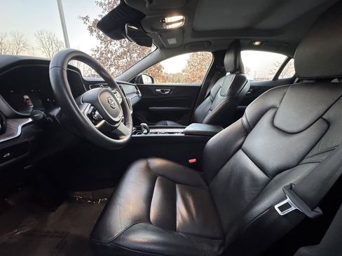 Used 2024 Volvo S60 B5 Plus image 21