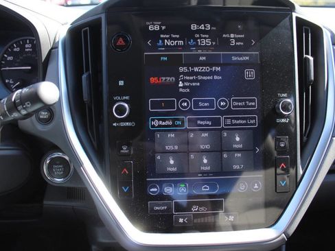 Used 2024 Subaru Crosstrek 2.0i Premium AWD/4WD image 12