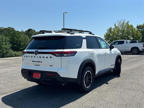 New 2025 Nissan Pathfinder Rock Creek image 4