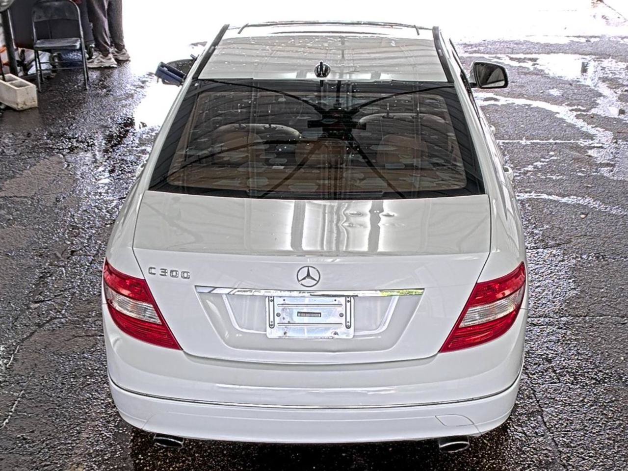 Used 2009 Mercedes-Benz C 300 Sedan image 3