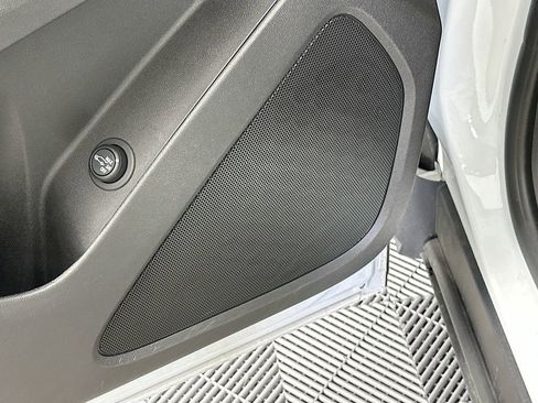 Used 2024 Chevrolet Equinox RS image 25