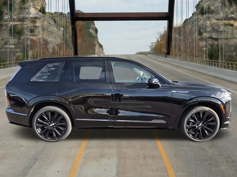 New 2026 Cadillac Vistiq Premium Luxury w/ LPO, Floor Liner Package AWD/4WD image 12