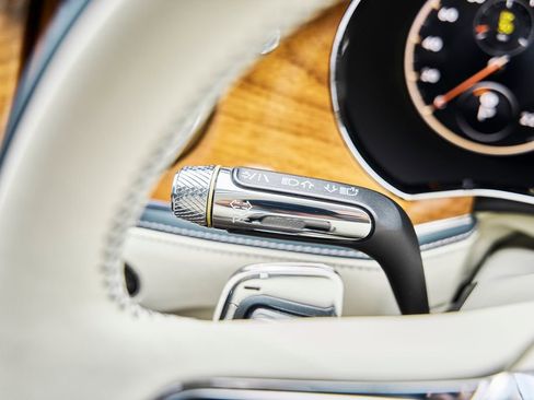 Used 2021 Bentley Flying Spur V8 AWD/4WD image 61