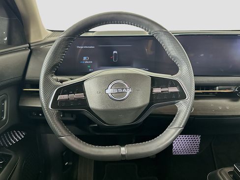 Used 2024 Nissan Ariya AWD image 18