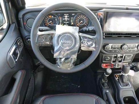 New 2026 Jeep Wrangler Unlimited Rubicon image 12