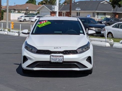Used 2023 Kia Forte LXS FWD image 2