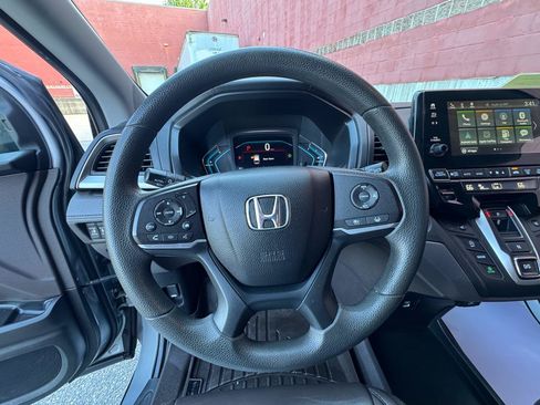 Used 2021 Honda Odyssey EX image 16