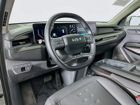 Used 2024 Kia EV9 Wind AWD/4WD image 9