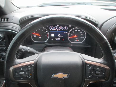 Used 2019 Chevrolet Silverado 1500 High Country image 31