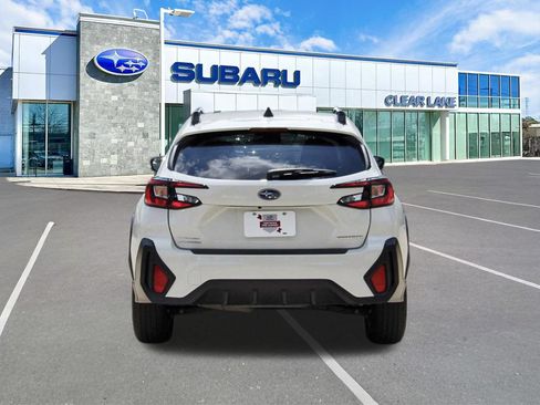 Used 2024 Subaru Crosstrek 2.0i Premium AWD/4WD image 5