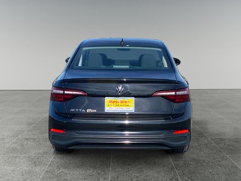 Used 2024 Volkswagen Jetta S image 4