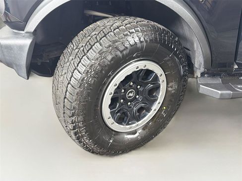 Used 2021 Ford Bronco 2-Door w/ Sasquatch Package AWD/4WD image 35
