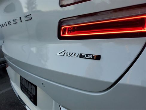 Used 2025 Genesis GV80 3.5T Advanced image 8