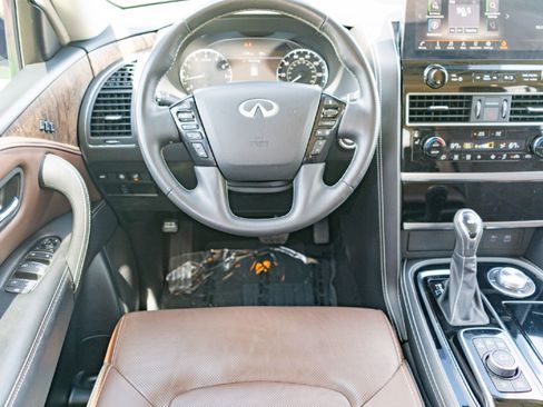 Certified 2024 INFINITI QX80 Premium Select w/ Cargo Package AWD/4WD image 22